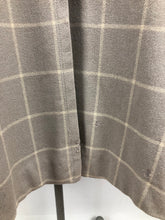 Load image into Gallery viewer, 1940s 11011 Grey and Cream Fit and Flare Check Coat - Bust 34
