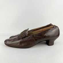 Load image into Gallery viewer, Original 1920s or 1930s Brown Leather Shoes with Beaded Trim - UK Size 6 6.5