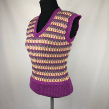 Load image into Gallery viewer, Reproduction 1940s Striped Pullover - B34 36