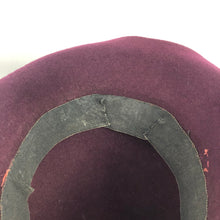 Load image into Gallery viewer, 1930s Burgundy Felt Hat with Grosgrain Band