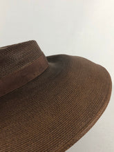 Load image into Gallery viewer, 1940s 1950s Chocolate Brown Straw Hat with Grosgrain Bow