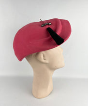 Load image into Gallery viewer, Charming Original 1950's Rosebud Pink Felt Hat with Black and Faux Pearl Trim *