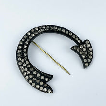 Load image into Gallery viewer, Art Deco Arrow Shaped Black Hat Flash Set With Clear Paste - Great Vintage Piece