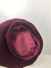 Load image into Gallery viewer, 1940s Burgundy Velvet Hat with Large Bow Trim