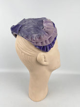Load image into Gallery viewer, Original 1950's Two Tone Purple Feather and Velvet Half Hat