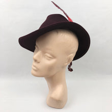 Load image into Gallery viewer, 1930s Burgundy Felt Hat with Grosgrain and Feather Trim