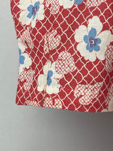 Load image into Gallery viewer, Reproduction Pretty Floral Print Blouse - Patriotic Red, White and Blue with Clear Glass - Bust 34