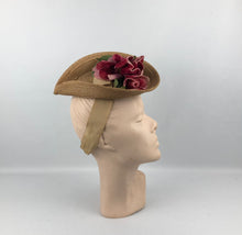 Load image into Gallery viewer, 1940s Natural Straw Hat With Large Pink Floral Decoration