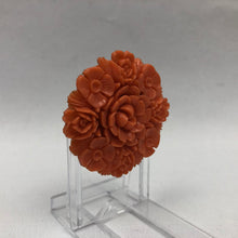 Load image into Gallery viewer, 1940s Early Plastic Coral Coloured Floral Brooch