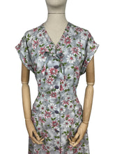 Load image into Gallery viewer, Original Volup 1950's Kenrose Grey Cotton Dress with Pink and White Floral - Bust 40 42 *