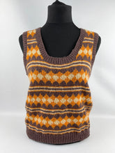 Load image into Gallery viewer, Vintage Fair Isle Pullover in Autumnal Shades of Brown, Rust and Cream - Bust 34" - AS IS