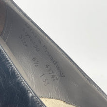 Load image into Gallery viewer, Original 1930's 1940's Deadstock in Box Black Glace Kid Leather Court Shoes by Diana - UK 6 6.5