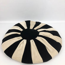 Load image into Gallery viewer, 1960s Black and White Oversized Beret Hat