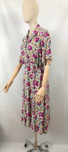 Load image into Gallery viewer, 1940s Floppy Cotton Dress with Pink Roses Print - Bust 40 42