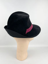 Load image into Gallery viewer, Original 1930's Black Fur Felt Fedora with Burgundy Coloured Suede Trim *