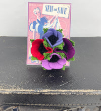 Load image into Gallery viewer, 1940's Felt Flower Anemone Corsage - Pretty Wartime Posy Brooch - Lilac, Red, Mauve and Purple