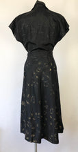Load image into Gallery viewer, 1950s Black, Silver and Gold Silk Taffeta Dress - B36