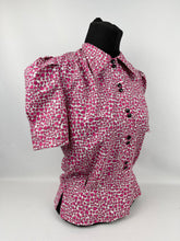 Load image into Gallery viewer, 1940's Reproduction Novelty Print Cotton Blouse with Valentine Heart Print - Bust 34" 35" 36"