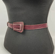 Load image into Gallery viewer, Original 1930s or 1940s Dark Burgundy Leather Belt - Waist 26