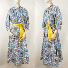 Load image into Gallery viewer, 1950s Blue and Mustard Floral Cotton Dress Robe - Bust 36 38 40