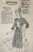 Load image into Gallery viewer, 1940s Reproduction Christmas Blouse in Riley Blake Cotton - Bust 36" 38"