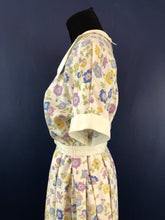 Load image into Gallery viewer, 1940s Belted White Cotton Dress with Pretty Floral Print and Contrast Collar and Cuffs - Bust 36 38