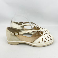 Load image into Gallery viewer, Original 1950’s Cream Leather Summer Sandals - UK 4