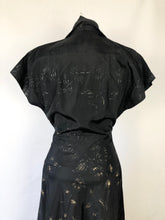 Load image into Gallery viewer, 1950s Black, Silver and Gold Silk Taffeta Dress - B36