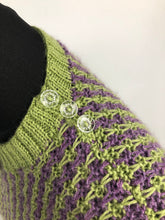 Load image into Gallery viewer, Reproduction 1940s Waffle Stripe Jumper Knitted from a Wartime Pattern in Heather and Fern - B 37 38 39 40 41