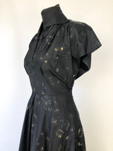 Load image into Gallery viewer, 1950s Black, Silver and Gold Silk Taffeta Dress - B36