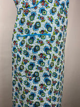 Load image into Gallery viewer, 1940s Floral Cotton Apron - Would Make A Great Summer Dress - Bust 36 38 40 *