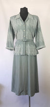 Load image into Gallery viewer, 1940s Volup Linda Leigh Sage Green and White Crepe Dress Suit - B42
