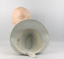 Load image into Gallery viewer, 1930s Cream Felt and Leather Fedora