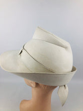 Load image into Gallery viewer, 1930s Cream Felt and Leather Fedora