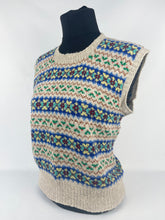 Load image into Gallery viewer, Original 1940s Fair Isle Slipover - Charming Vintage Jumper - Bust 35 36 37