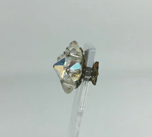 Load image into Gallery viewer, Vintage 1950s Clear Glass Clip On Earrings