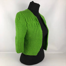 Load image into Gallery viewer, 1940s Reproduction Hand Knitted Bolero in Grass Green - B34 35 36 37 38