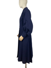 Load image into Gallery viewer, Exceptional 1940s French Navy Coat with Balloon Sleeves - Bust 36