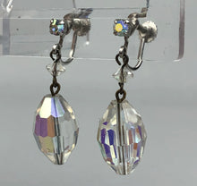 Load image into Gallery viewer, Vintage 1950s Cut Glass Screw Back Earrings