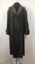 Load image into Gallery viewer, 1940s Grey Faux Fur "Teddy Bear" Coat - Bust 38 40 42
