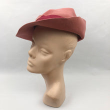 Load image into Gallery viewer, 1930s 1940s Pink Felt Fedora with Grosgrain Trim