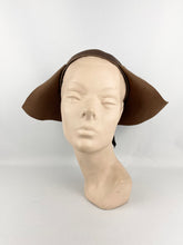 Load image into Gallery viewer, Original 1940's New York Creation Brown Felt Hat - Helen Hale Original *