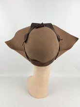 Load image into Gallery viewer, Original 1940's New York Creation Brown Felt Hat - Helen Hale Original *