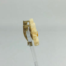 Load image into Gallery viewer, Vintage 1930s 1940s Carved Daisy Clip On Earrings