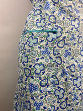 Load image into Gallery viewer, 1940s Floral Cotton Apron - Would Make A Great Summer Dress - Bust 36 37 38 *