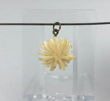 Load image into Gallery viewer, Vintage 1930s 1940s Carved Daisy Pendant