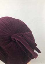Load image into Gallery viewer, 1940s Burgundy Velvet Hat with Large Bow Trim