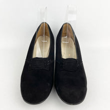 Load image into Gallery viewer, Original 1940's Wide Fitting Black Suede Court Shoes by Portland - UK 3 3.5