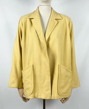 Load image into Gallery viewer, Original 1940s Pure Wool Swing Jacket In Soft Mustard Shade with Pockets - Bust 38 40 42