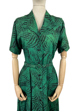 Load image into Gallery viewer, Original Mode O’Day Green and Black Belted Day Dress - Bust 36 38 *